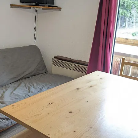 2 Pieces Au Pied Des Pistes Avec Balcon Et Equipements Complets - Fr-1-557-95 * Les Adrets