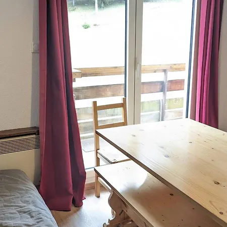 Appartement 2 Pieces Au Pied Des Pistes Avec Balcon Et Equipements Complets - Fr-1-557-95 Les Adrets
